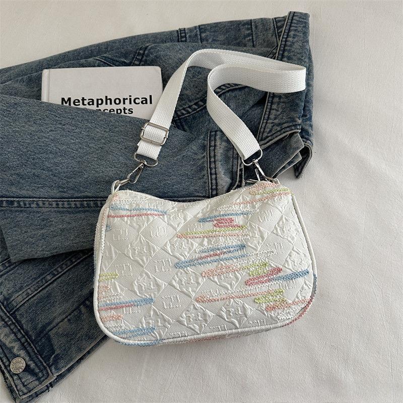 

Милая маленькая свежая радужная плиссированная сумка через плечо в японском стиле Ins легкая сумка-пельмень для девочек в лесном стиле белый