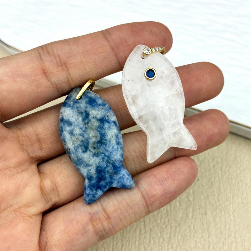 Natural Crystal Fish-Shaped Pendant: Red Agate, Lapis Lazuli, Tiger Eye, Jade Clavicle Chain