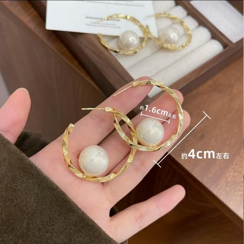 Korean Simple Big Pearl Ball Metal Hoop Earrings For Women Temperament C Shape Earrings Exaggerated Party Jewelry Gift
