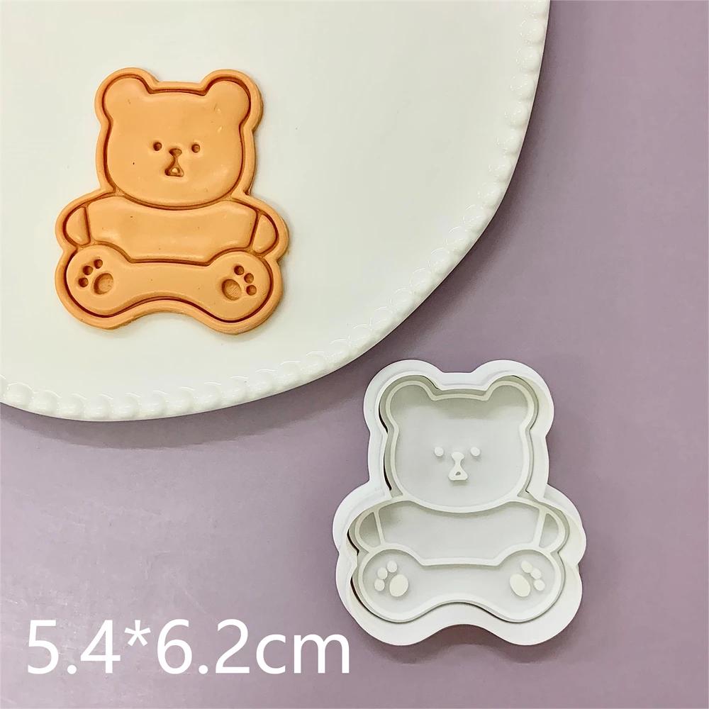 Cute Animal Cookie Embossing Stamp Fish Bear Rabbit Cake Mold Love Heart Shaped Cartoon Biscuit Mold Baking Biscuit Cutters