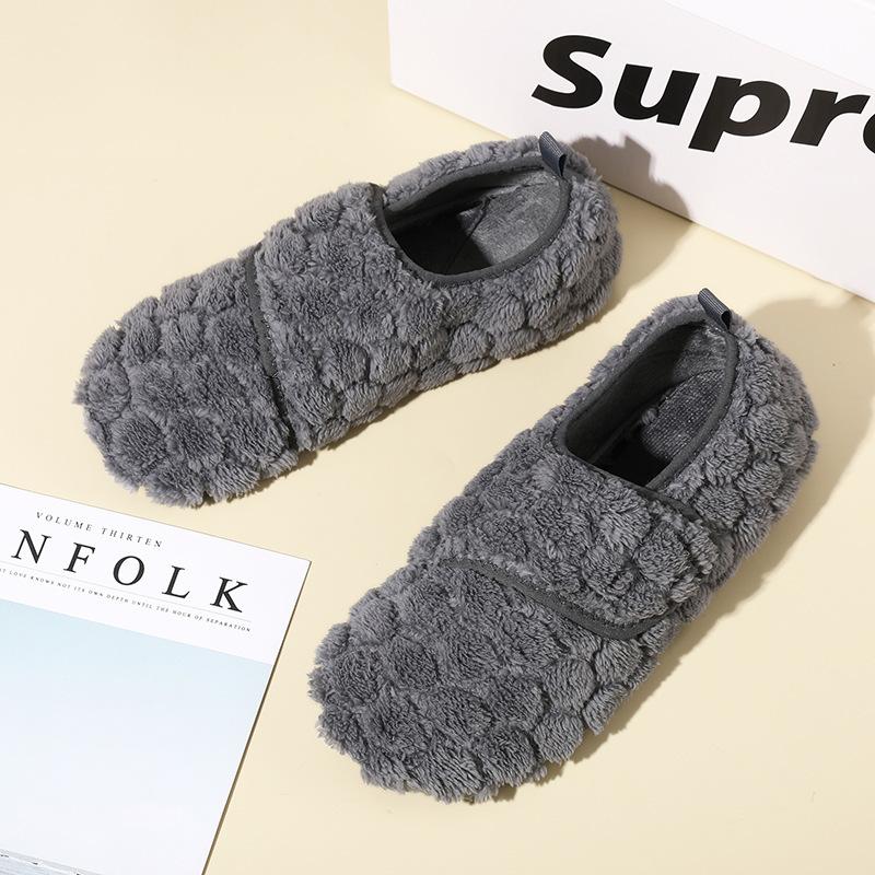 Boutique couple cotton shoes, men's and women's indoor home parent-child children's warm shoes, light walking shoes for the elderly are fashionable