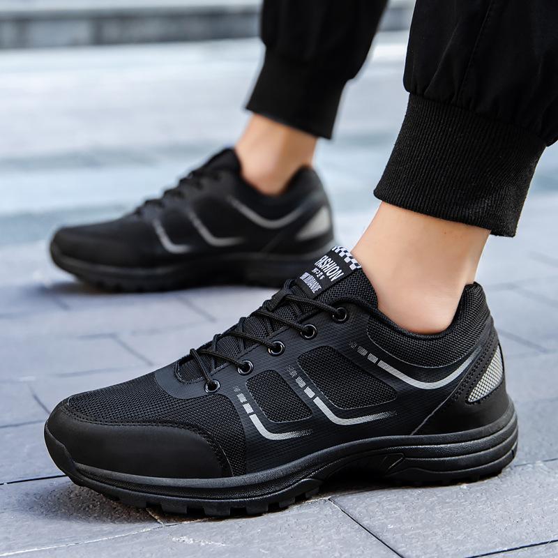 Men's and women's same casual shoes outdoor leisure sports black running shoes cushioning light hiking shoes security work shoes