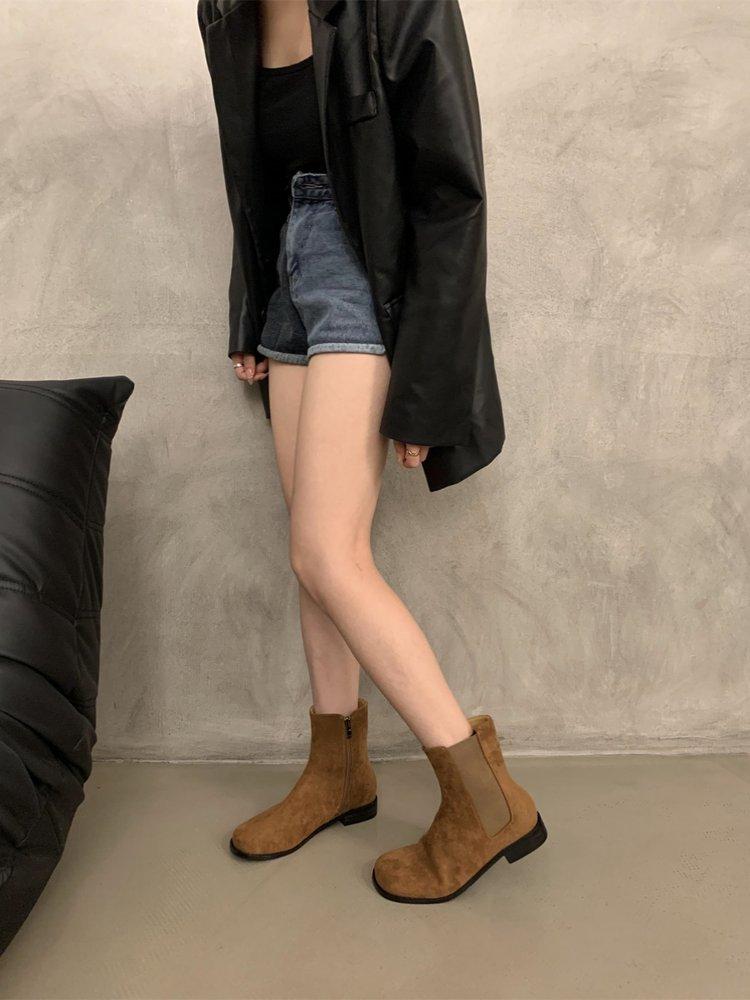 

Корейская версия ботильонов с круглым носком, коричневых, на плоской подошве, маленьких, коротких, осень-зима 2025, новые, ретро, коричневые замшевые ботильоны, ботинки Мартин женские 39 коричневый