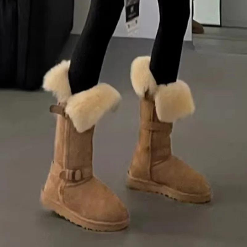 

Зимние теплые женские сапоги до середины икры из короткого плюша и замши, тренд 2025 года, мотоциклетные ботинки для женщин 40 коричневый