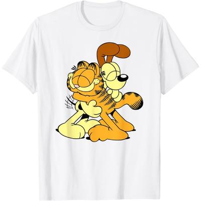 Tričko s roztomilým kresleným kočkou Garfieldem a psem Odie, jak se objímají