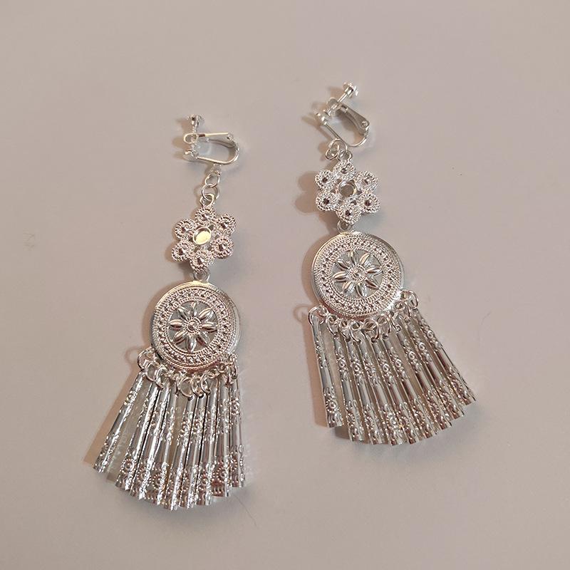 Seaside Vacation Retro Ethnic Style Handmade Fringed Earrings Femininity Yunnan Miao Versatile Long Earrings
