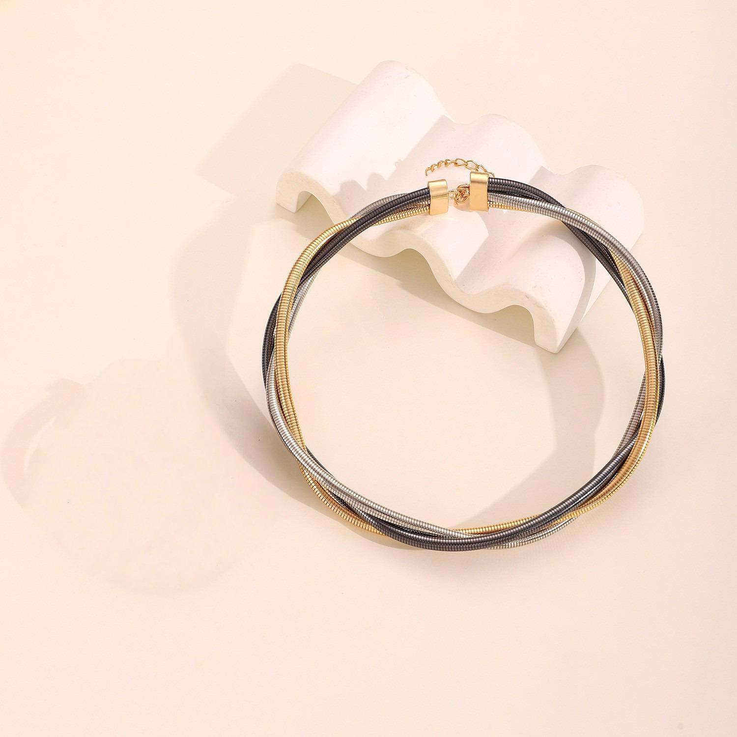 

Високоякісний Європейський та Американський Металевий Панк Хіп-Хоп Намисто/Браслет із Дизайном Пружини з Триплетним Плетінням