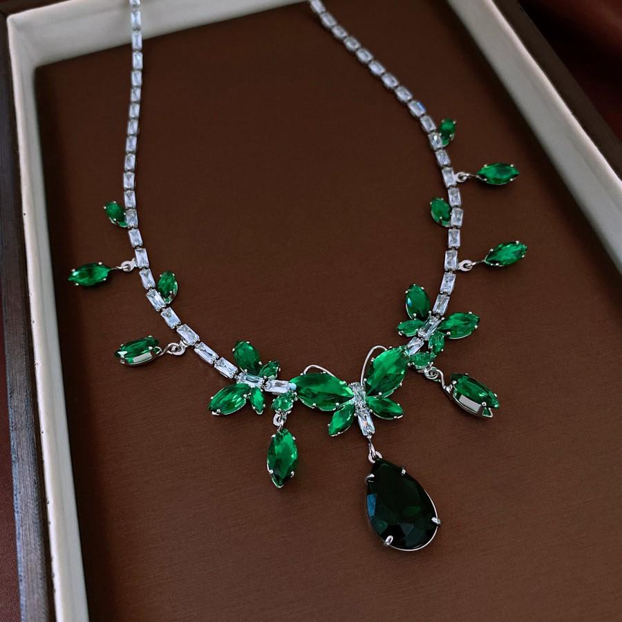 Silbernadel Wassertropfen Zirkonia Anhänger Halskette & Ohrringe Schmuckset - Französischer Hofstil, Leichter Luxus, Vielseitige Pulloverkette.