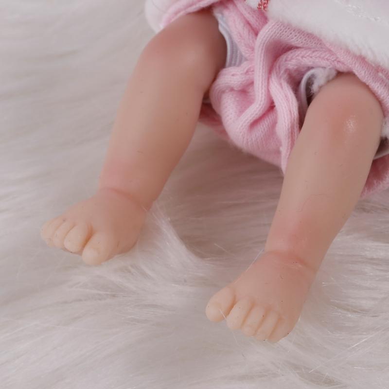 6'' Reborns Doll Mini Newborn Girl Doll Full Body Soft Silicone Life Like Doll with Brown Hair Realistic Doll Baby Toy