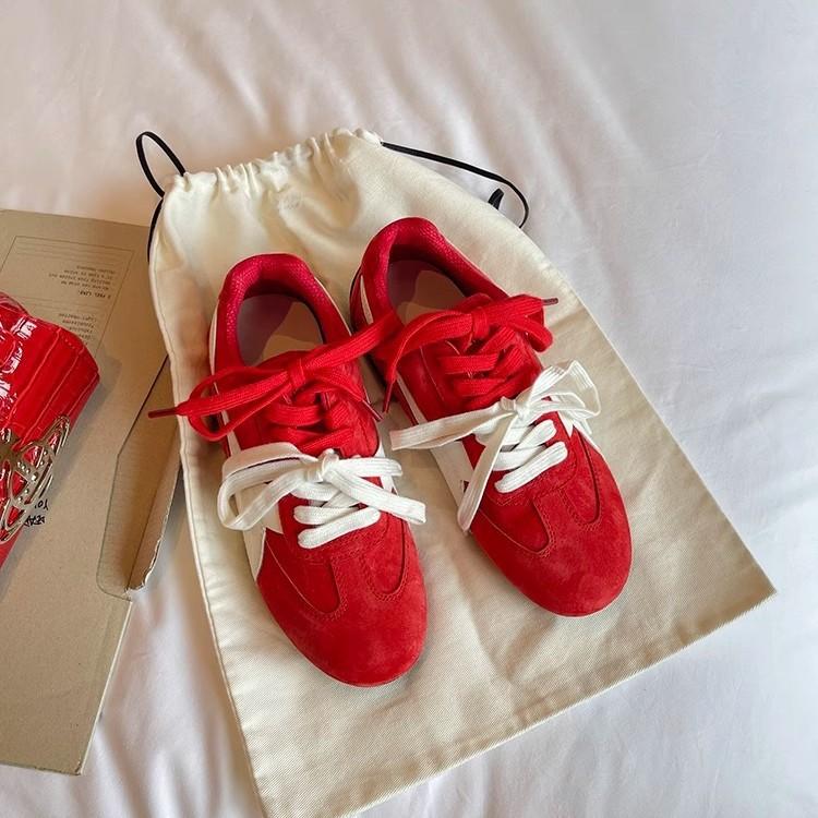 Rose hat die gleichen Gelenkleder-Deutschen Trainingsschuhe für Damen 2025 neu retro Forrest Gump Rennwagen höhenverstärkende Sport- und Freizeitschuhe