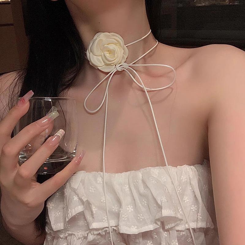 European & American Floral Velvet Rose Choker - Handmade Jewelry Clavicle Chain for Women