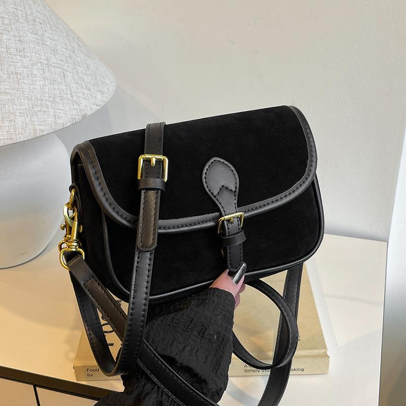 2024 Trendy Crossbody Women's Bag: Versatile Small Square Design