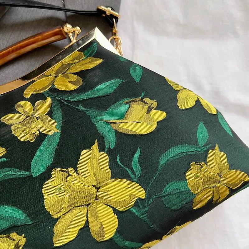 Vintage Designer Women Chain Shoulder Bags Clutch Crossbody Bags Wedding Lock Shell Clip Designer Purple Yellow Flower Handbags