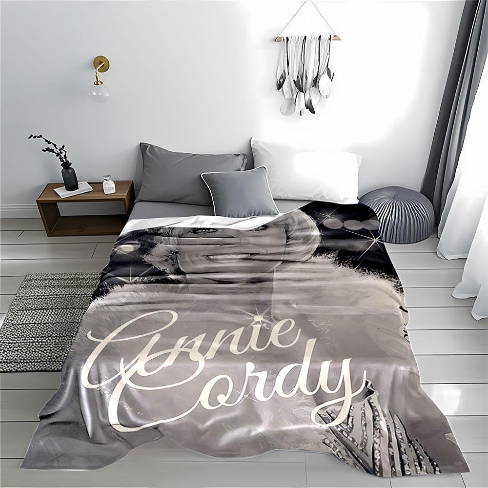 Retro Glamorous Style Blanket for All Seasons Blanket Lunch Break Throw Gift