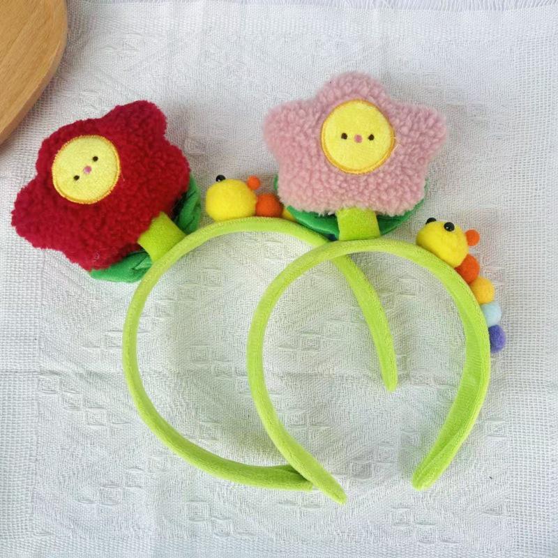 Süßes Blumen-Stirnband für Damen & Kinder: Gesichtsreinigung, Fotos, Auftritte, Aktivitäten im Kindergarten