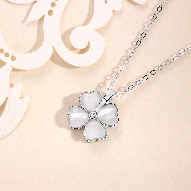 Opal Lucky Four-leaf Clover Necklace Women's Fashion Versatile Niche Light Luxury Necklace Gift Women
