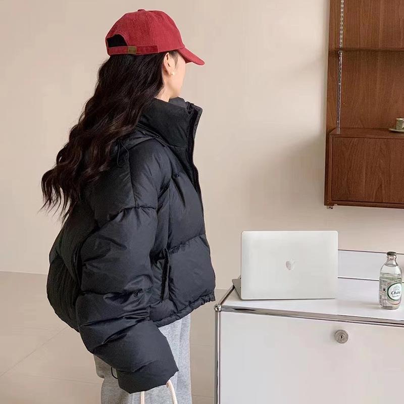 

Hooded short down jacket women s 2024 winter new small sweet bread jacket white duck down jacket tide One Size чорний