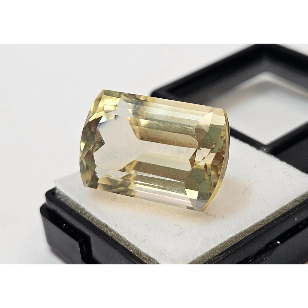 Fabulous Natural Yellow Sapphire 23-24 Ct Fancy Cushion Cut Certified Gemstone