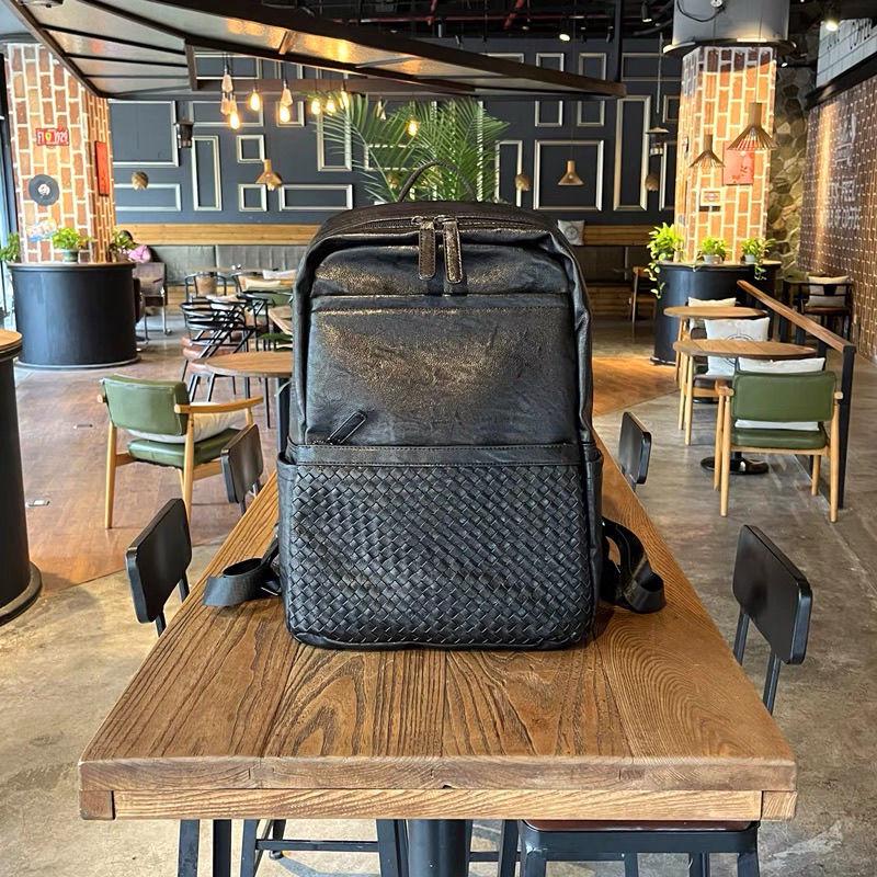 Men's Large Capacity Woven Backpack: 15-Inch Business Laptop Bag for Travel and Commute