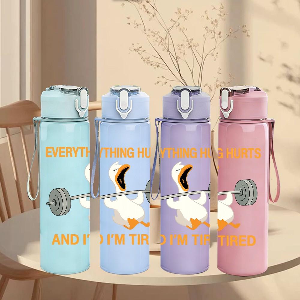 1PC Penguin Weightlifting Pattern 750ml Color Plastic Sports Water Bottle Leakproof Flip Straw Lid Suitable for Sports Office Home Use