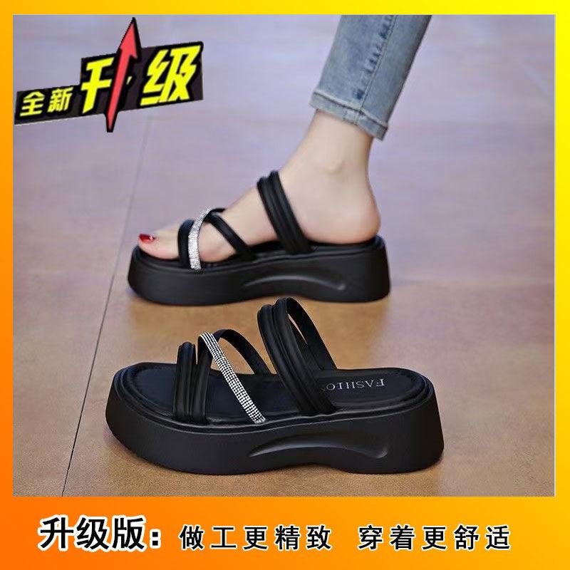 Muffin super fire one-word drag 2025 summer new thick-soled Roman sandals female sandals two wear fairy wind beach shoes