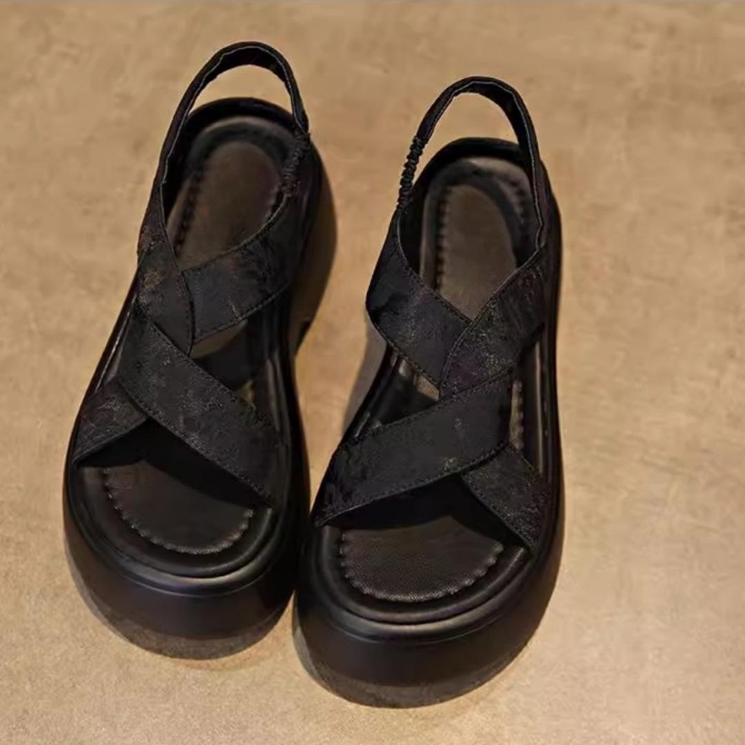 

2025 new thick-soled heightening sandals women s summer wear small men with skirts high-heeled beach shoes women s muffin soles 40 чорний