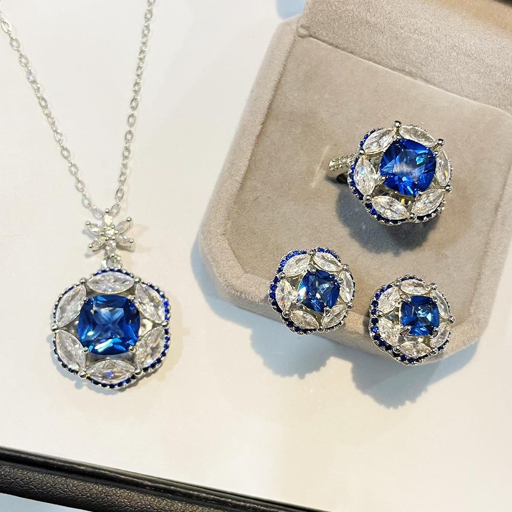 Pink High Carbon Diamond Women Necklace Radiant Cut Flower Pendant Jewelry Set