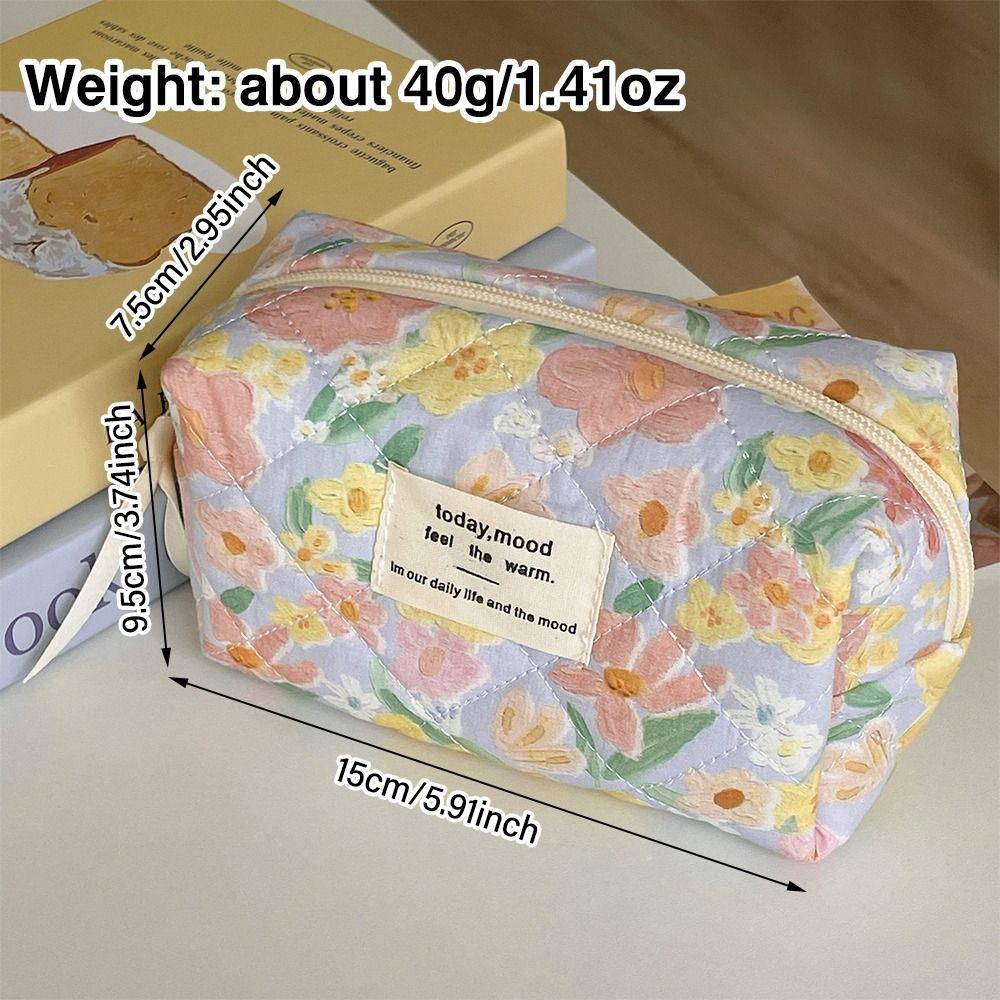 Vintage Flower Quilted Makeup Bag Coquette Organizer Bag Cute Floral Cosmetic Bag  for Women Girls