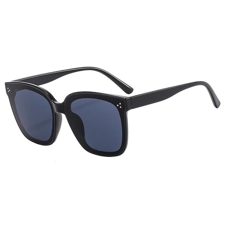 High-End Unisex Oversized Trendy Sunglasses - Influencer Style, Face-Slimming Design Non-Polarized