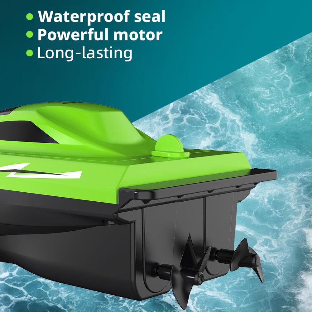 Super Powered 2.4G Wireless Remote Control Speedboat Dual Motor Electric Boat Toy for Boys And Children