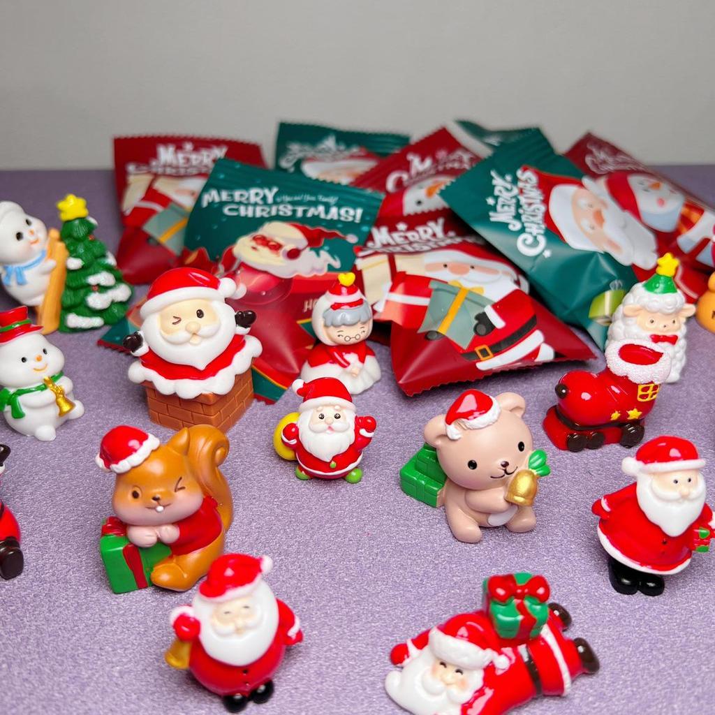 Santa Claus and Snowman Mini Figurine Ornament - Christmas Kid's Decoration