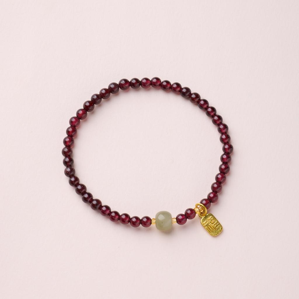 Natural Three-ring Garnet Bracelet for Women, Crystal Hetian Jade Bracelet, Gift, Light Luxury, Niche, Simple and Versatile Jewelry
