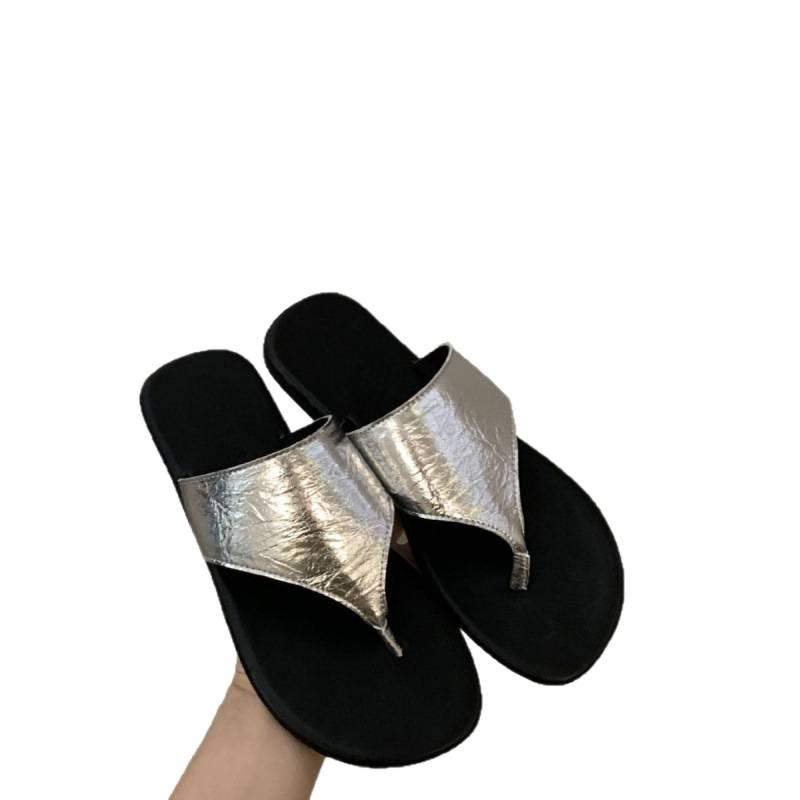 Popular 2025 women's summer round head flat bottom thick bottom comfortable foot flip-flops versatile slippers sandals