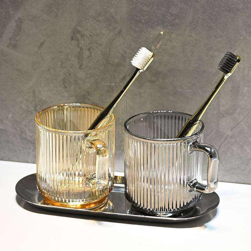 KaYou Luxus-Zahnbürsten- & Mundspülbecher-Set – Eleganter Glasständer & Paarfreundliches Design.