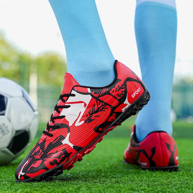 

Outdoor children s broken nail football shoes men s and women s spring and summer school students broken nail sports training shoes 45 красный