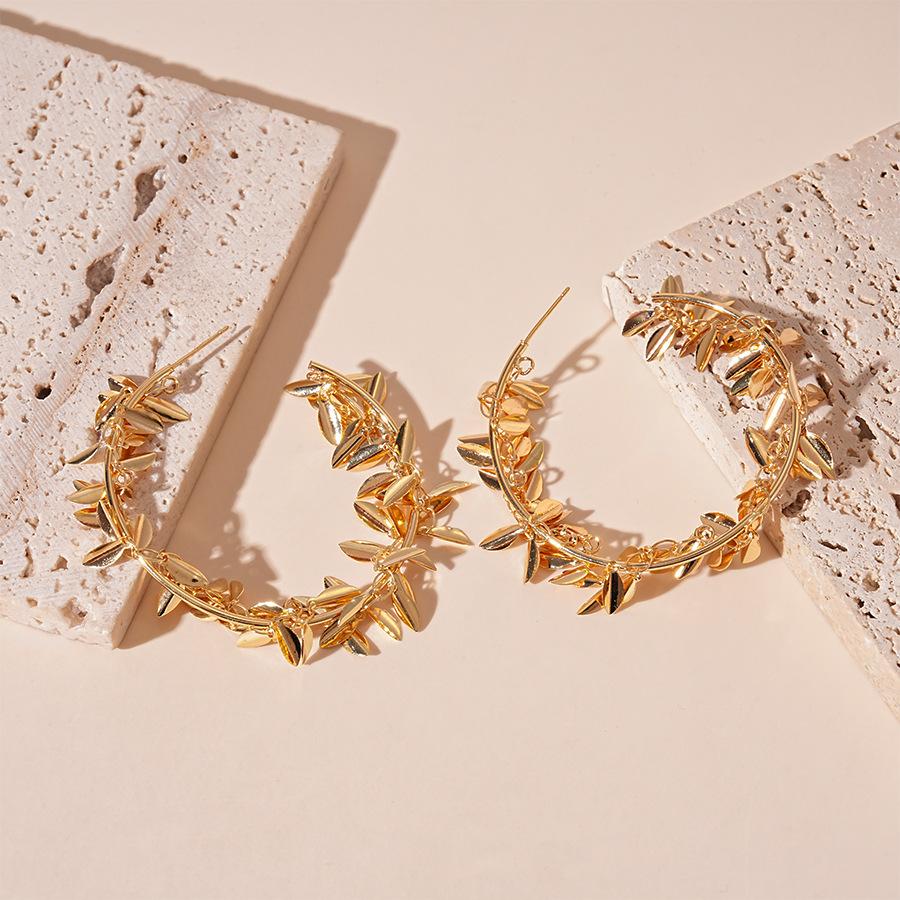 Серьги-гвоздики Серебряная Игла Круг из Листьев Колоса Серьги Холодный Ветер