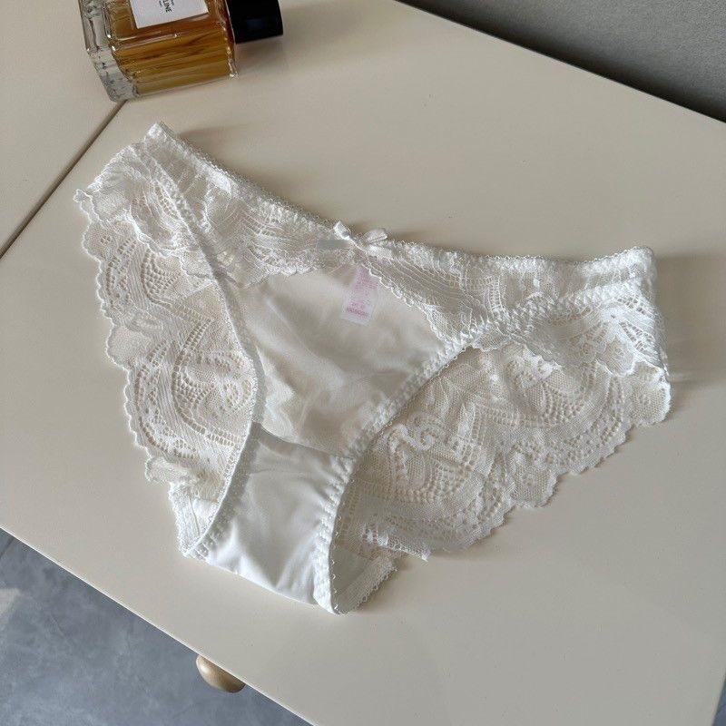 Neues beliebtes sexy durchsichtiges Spitzen-Unterwäsche-Anzug für Frauen mit kleinem Busen, ultradünne Schale, weicher Bügel, keine Polsterung, atmungsaktive BH-Abdeckung