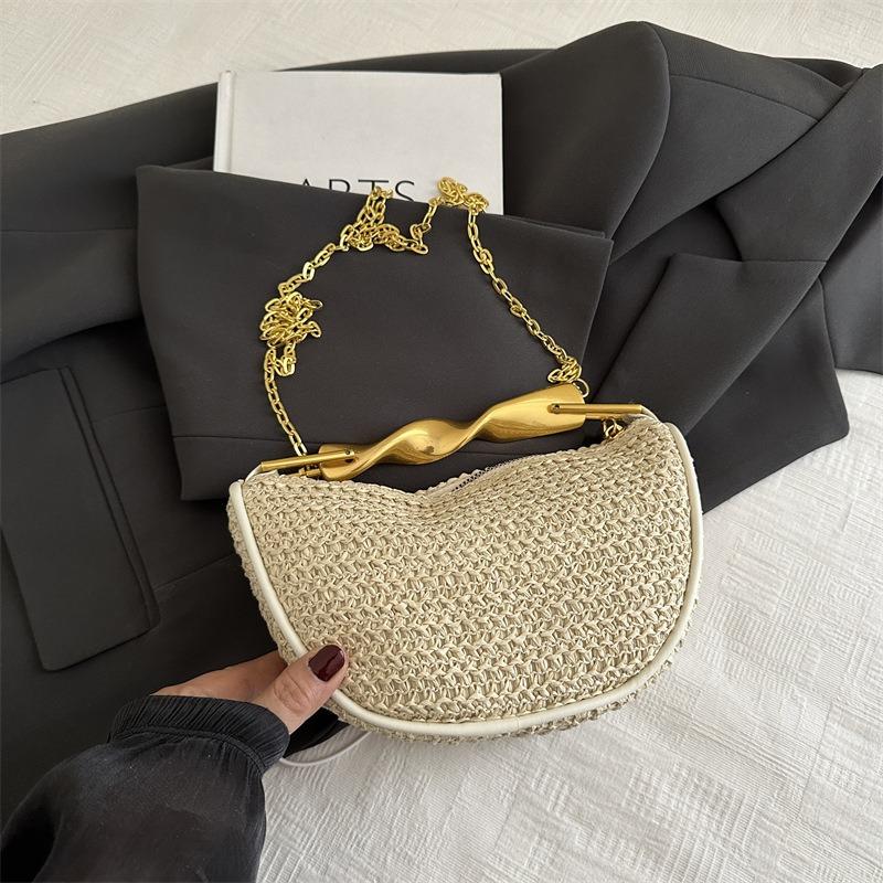 Popular Niche Design Casual Vacation Wind Hand Carry Straw Bag Women's Versatile Contrasting Color Design Messenger Bag