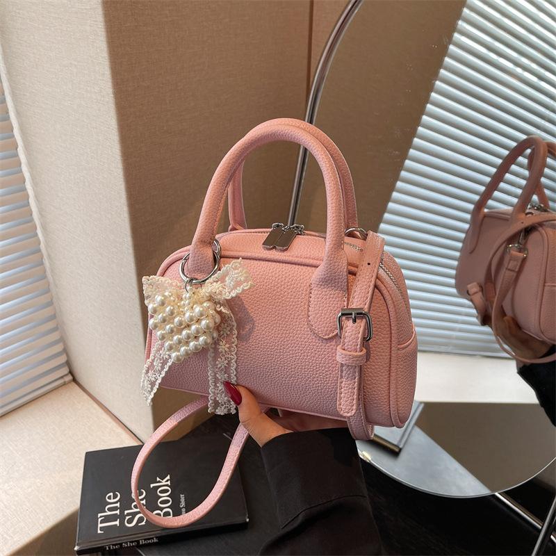 Niche Design Bag Women's New Summer Versatile Messenger Bag Casual Portable Pillow Bag