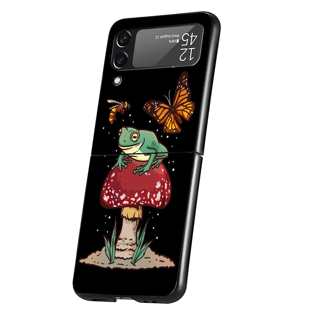 Cottagecore Frog Mushroom Kawaii Cover Phone Case For Samsung Galaxy Z Flip 7 6 5 4 3 5G Flip7 Flip6 Flip5 Flip4 Flip3 Black Fun