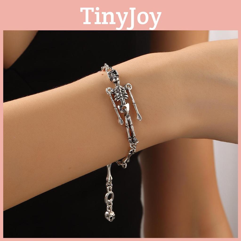 Gothic Silver Alloy Skull Bracelet With Electroplated Finish For Fashionistas
