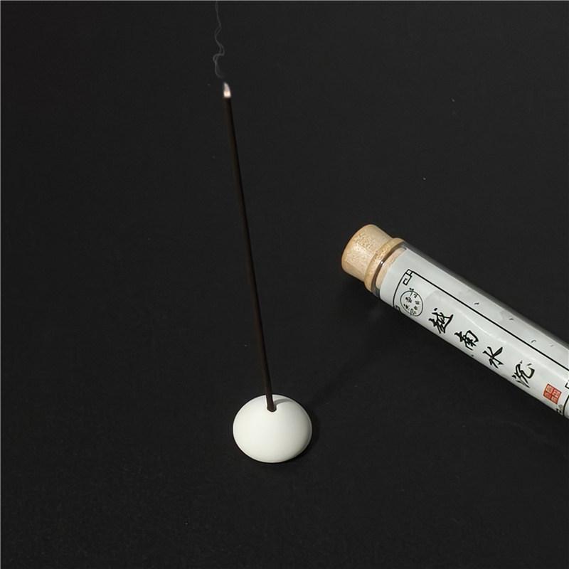 

Compact Sandalwood Agarwood Incense Holder - Stylish Gypsum Desktop Ornament for Indoor Use