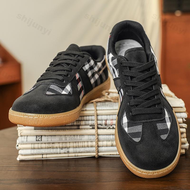 

Fashion Niche Retro Design Men s Low Top Casual Sports Shoes 2025 Autumn New Comfortable Versatile Lace Up Non Slip Thin Soled Sneakers 39
