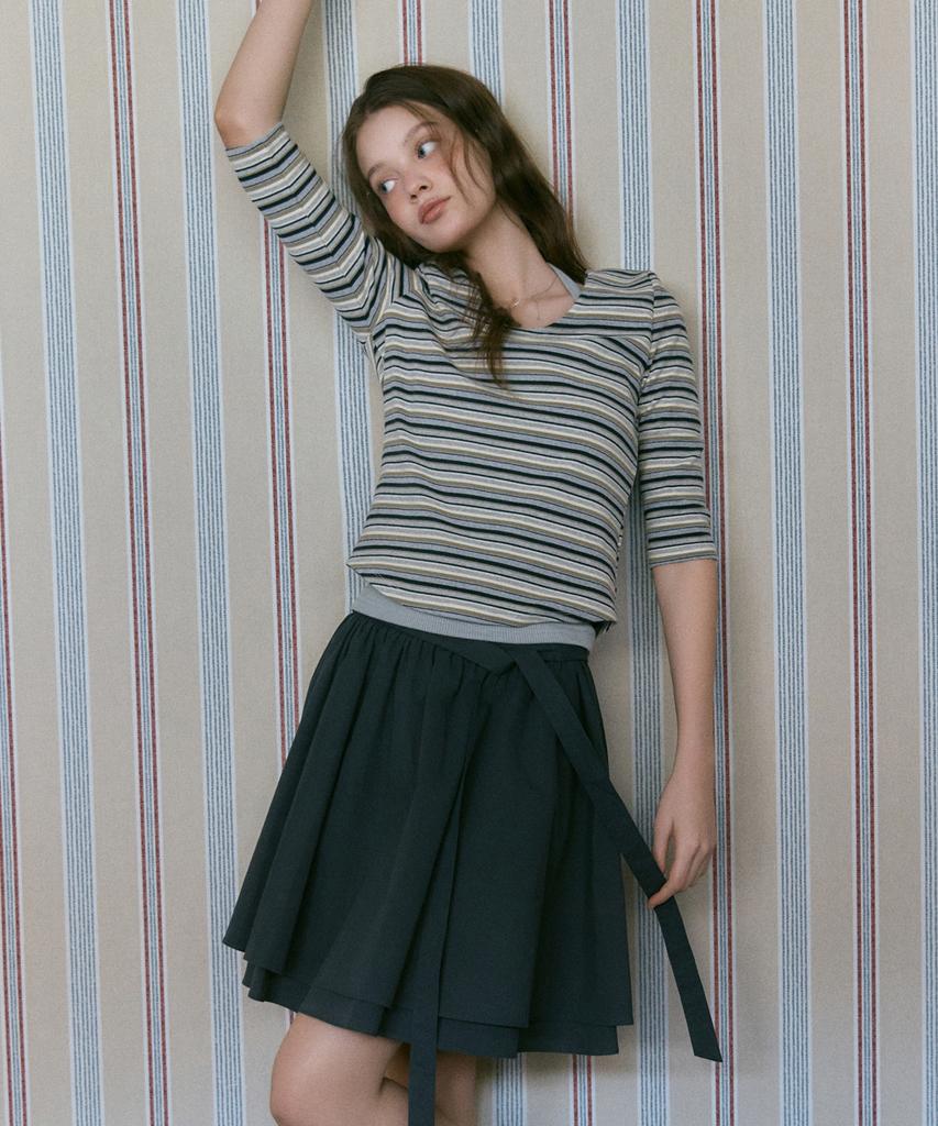 ROEM [Roem X Eunchae] Striped Scoop Neck T-Shirt Rmhwg26Yt3