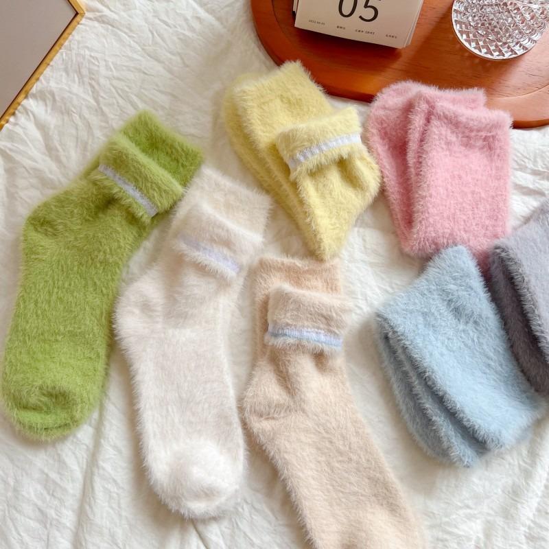 Women Coral Velvet Floor Socks Fluffy Pure Color Medium Tube Elastic Sleep Plush Sock