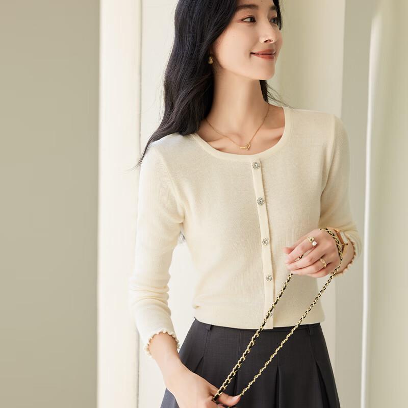 

VICTORIA&VERA Women s Rhinestone Button Knit Sweater L