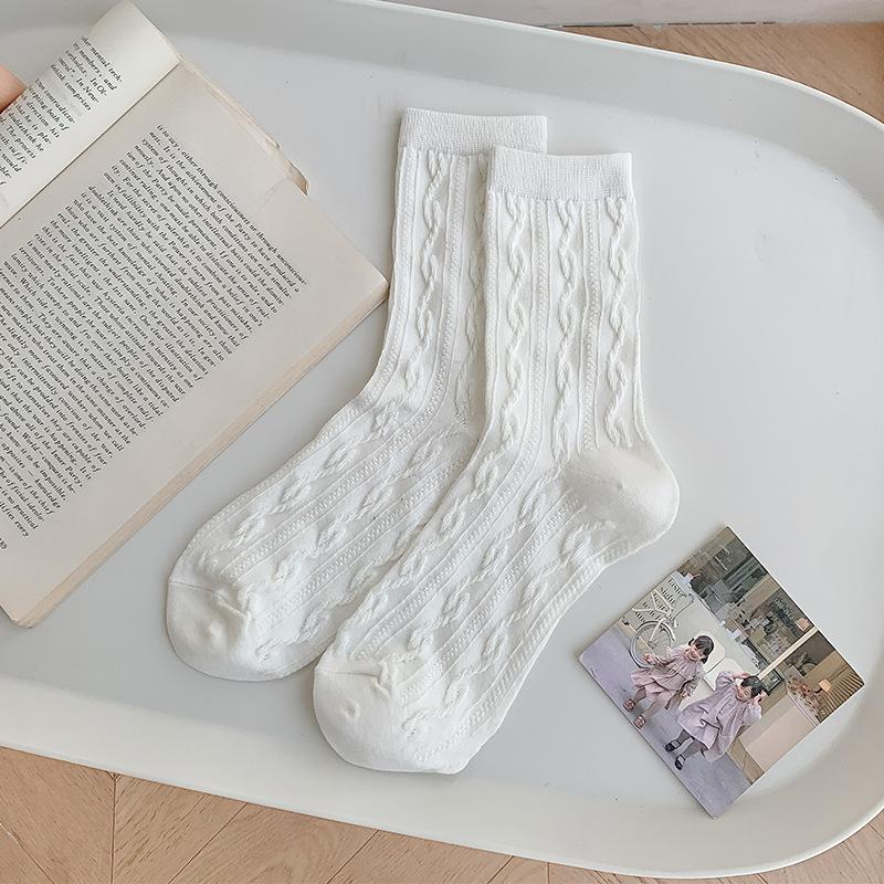 Female Spring and Summer Simple All Kinds of Twist Ballet Wind In The Tube Pile Socks