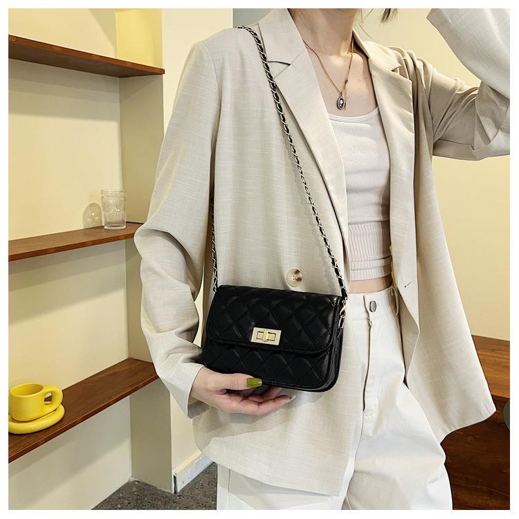 Quilted Faux Leather Chain Bag for Women Minimalist Crossbody Shoulder Bag KTB