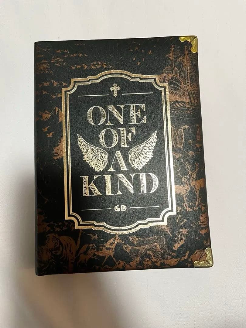 

[USED] G-DRAGON ONE OF A KIND (Bronze ver.) CD Korean Edition
