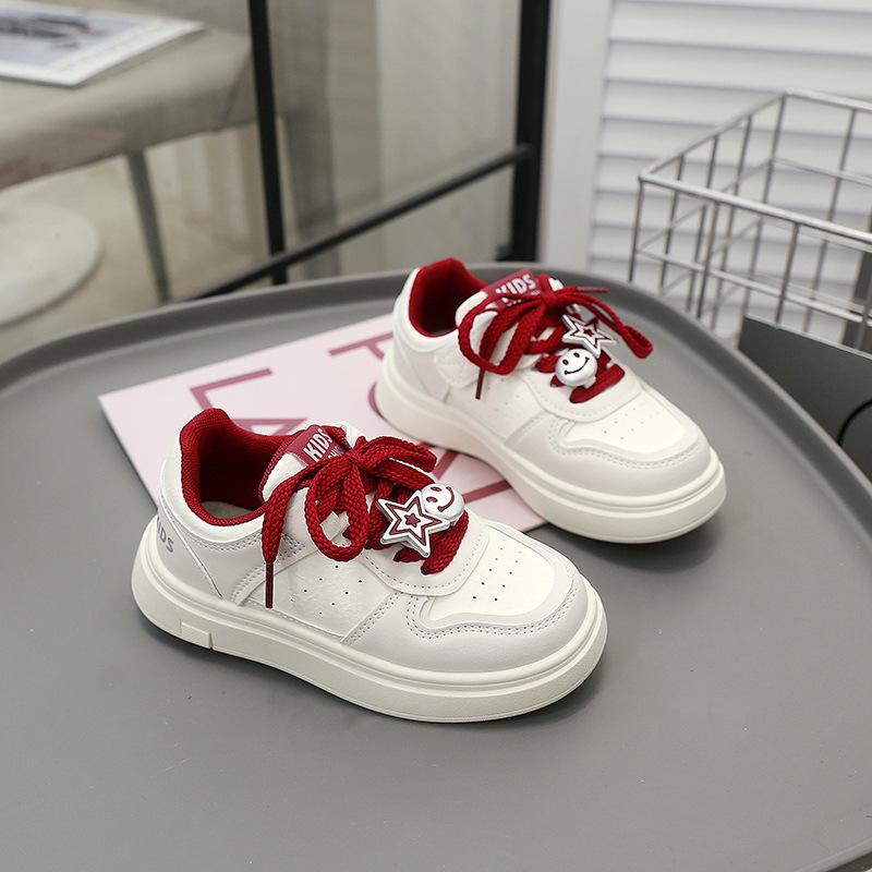 Children's fashion sneakers 2025 spring and autumn new girls little white shoes boys leather board shoes medium and older children's casual shoes